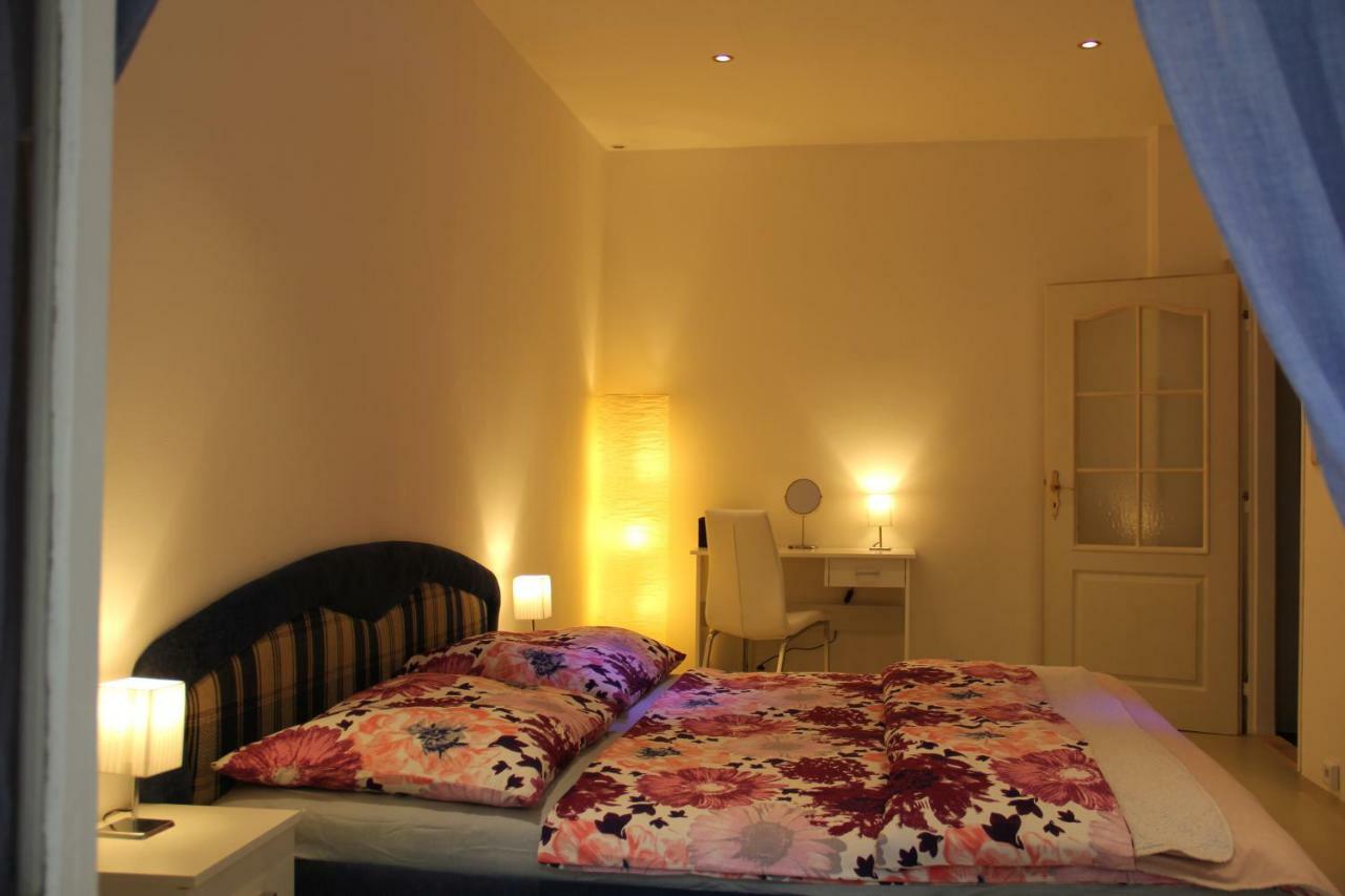 Apartment Vltava Praga Esterno foto